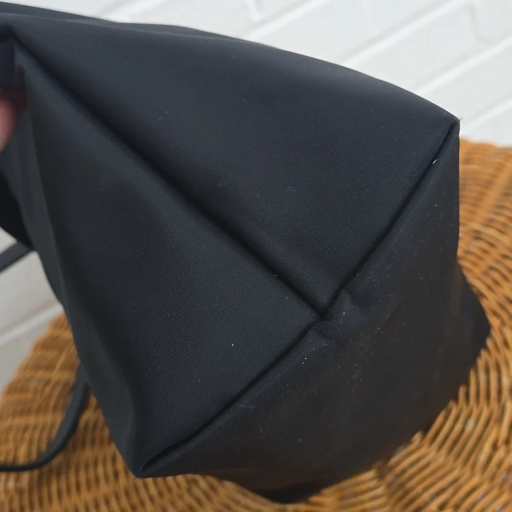 LONGCHAMP LE PLIAGE  Tote  IN BLACK COLOR - Picture 11 of 16